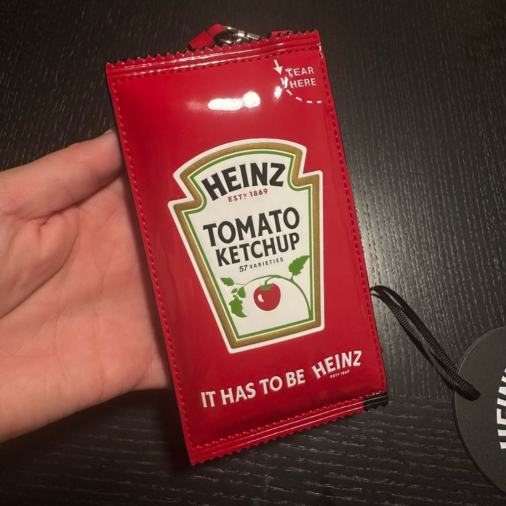 Kate Spade Heinz Card Holder